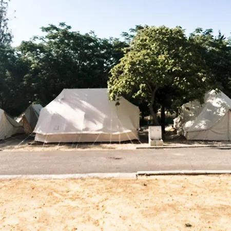 Centro De Ocio Alua Bungalows Camping Rafting Benameji Campsite