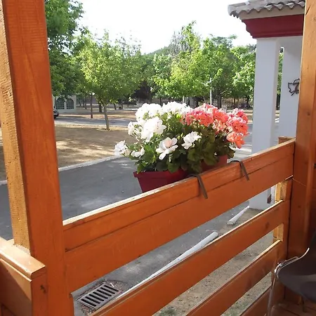 Centro De Ocio Alua Bungalows Camping Rafting Benameji Campsite