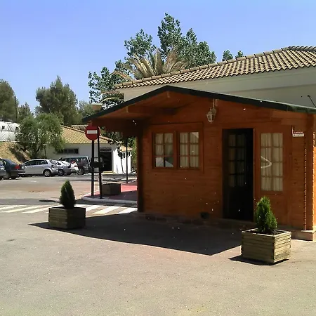 Centro De Ocio Alua Bungalows Camping Rafting Benameji Campsite *