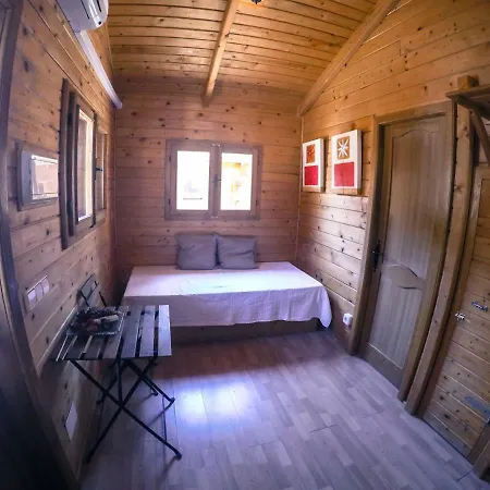 Campsite Centro De Ocio Alua Bungalows Camping Rafting Benameji