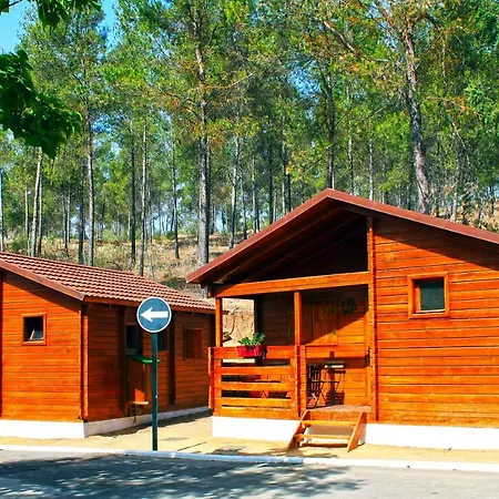 Centro De Ocio Alua Bungalows Camping Rafting Benameji