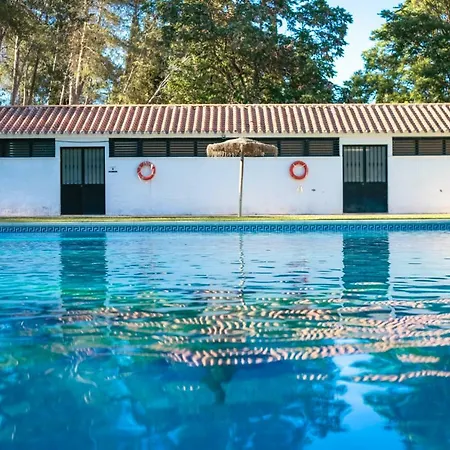 Centro De Ocio Alua Bungalows Camping Rafting Benameji * Benameji