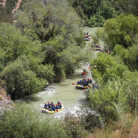 Centro De Ocio Alúa Rafting *